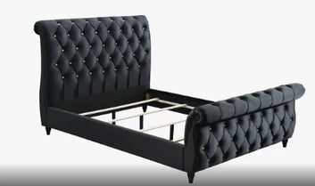 Kyrie Upholstered Sleigh Bed