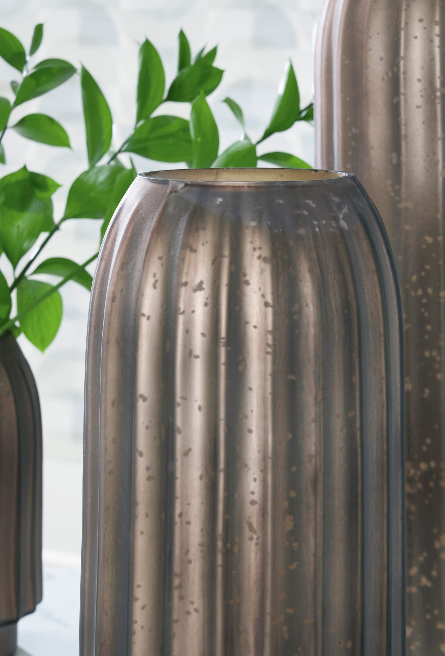 Ashley A2000704 Briarcott Vase