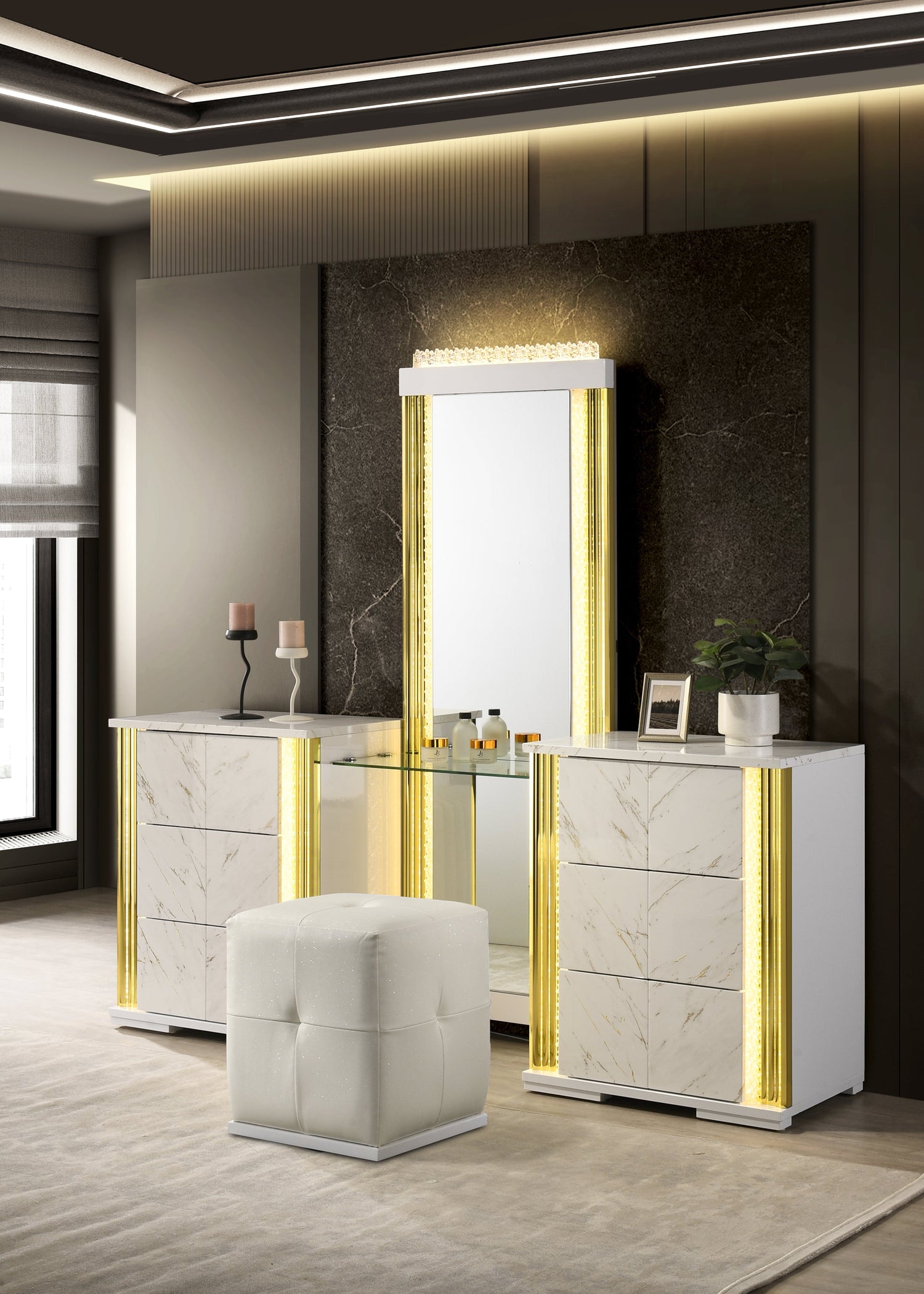 B31 Mika Vanity