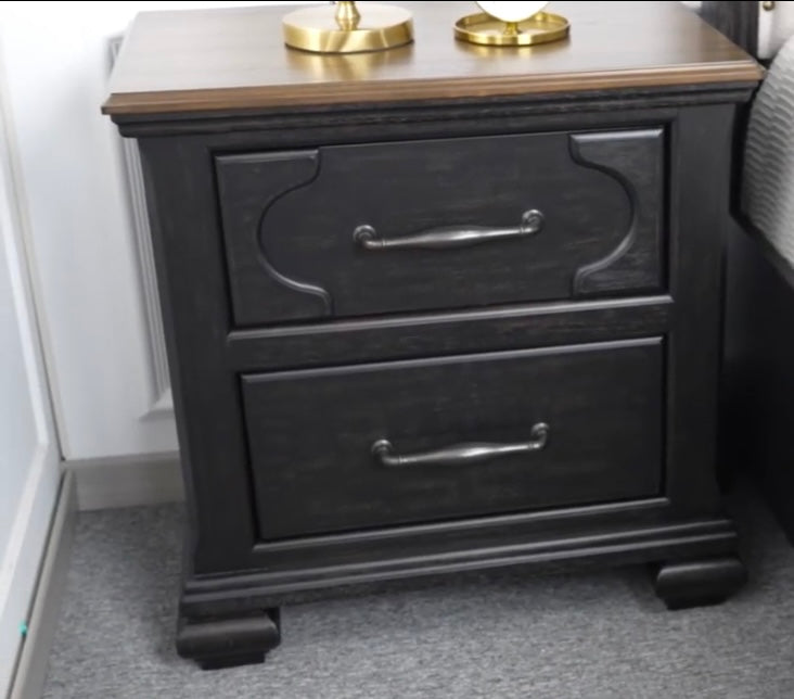 Hamilton 5-PC Platform Bedroom Suite