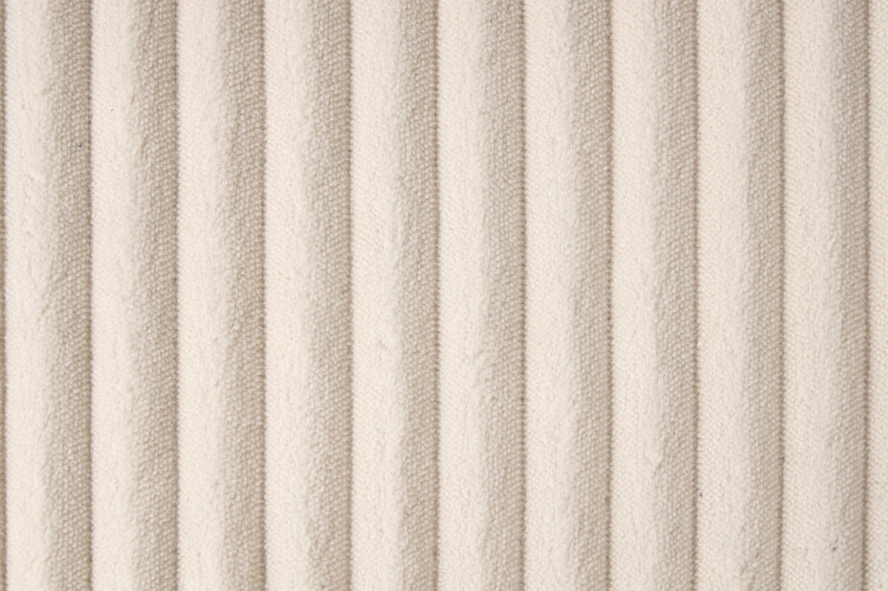 Silvia Sectional With Pull-Out Bed