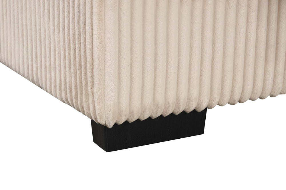 Silvia Sectional With Pull-Out Bed