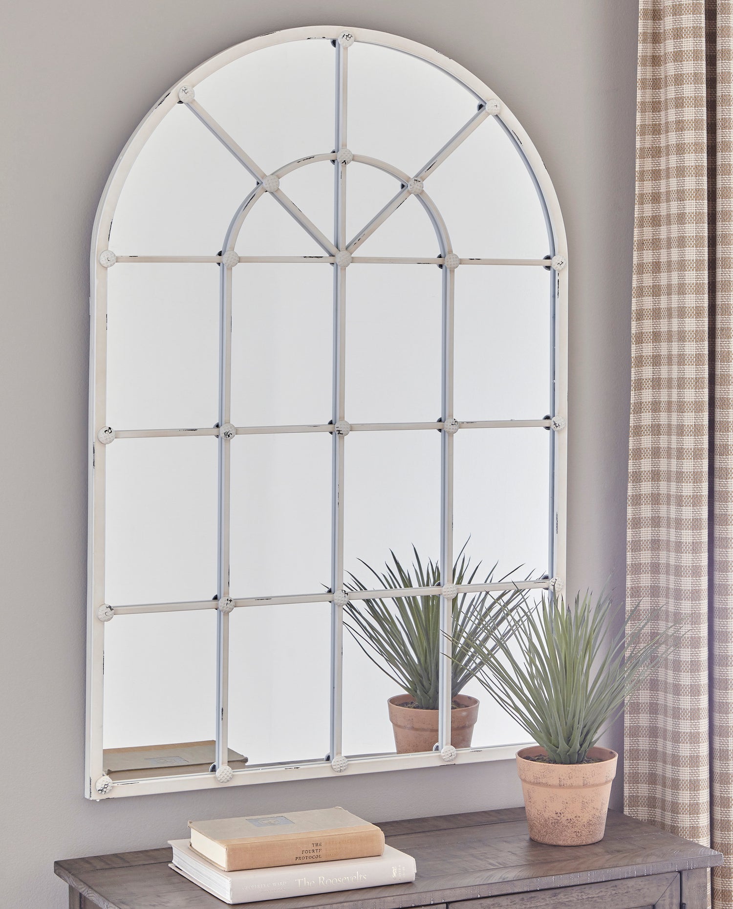 A8010236 - Accent Mirror **ON SALE**