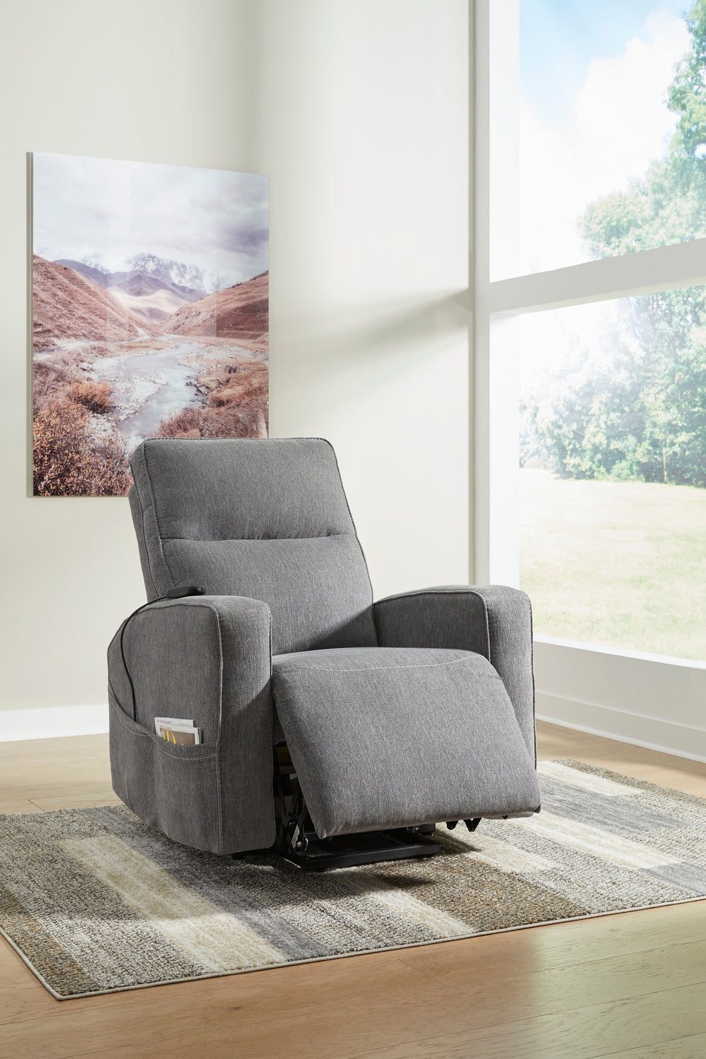 Ashley 9370412 - Power Lift Recliner (Heat/Massage)