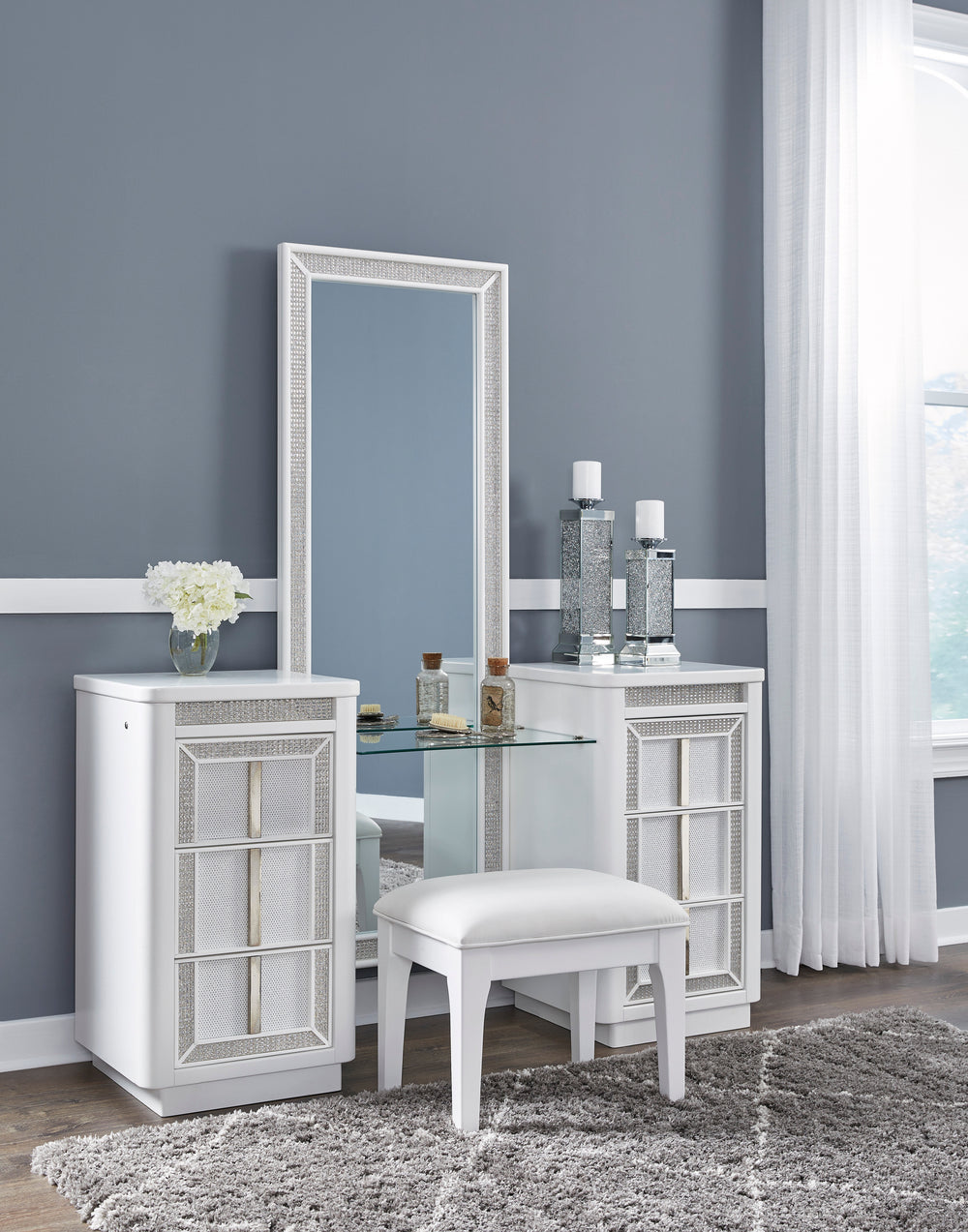 B822 - Vanity w/Stool (LED Lights) **ON SALE**