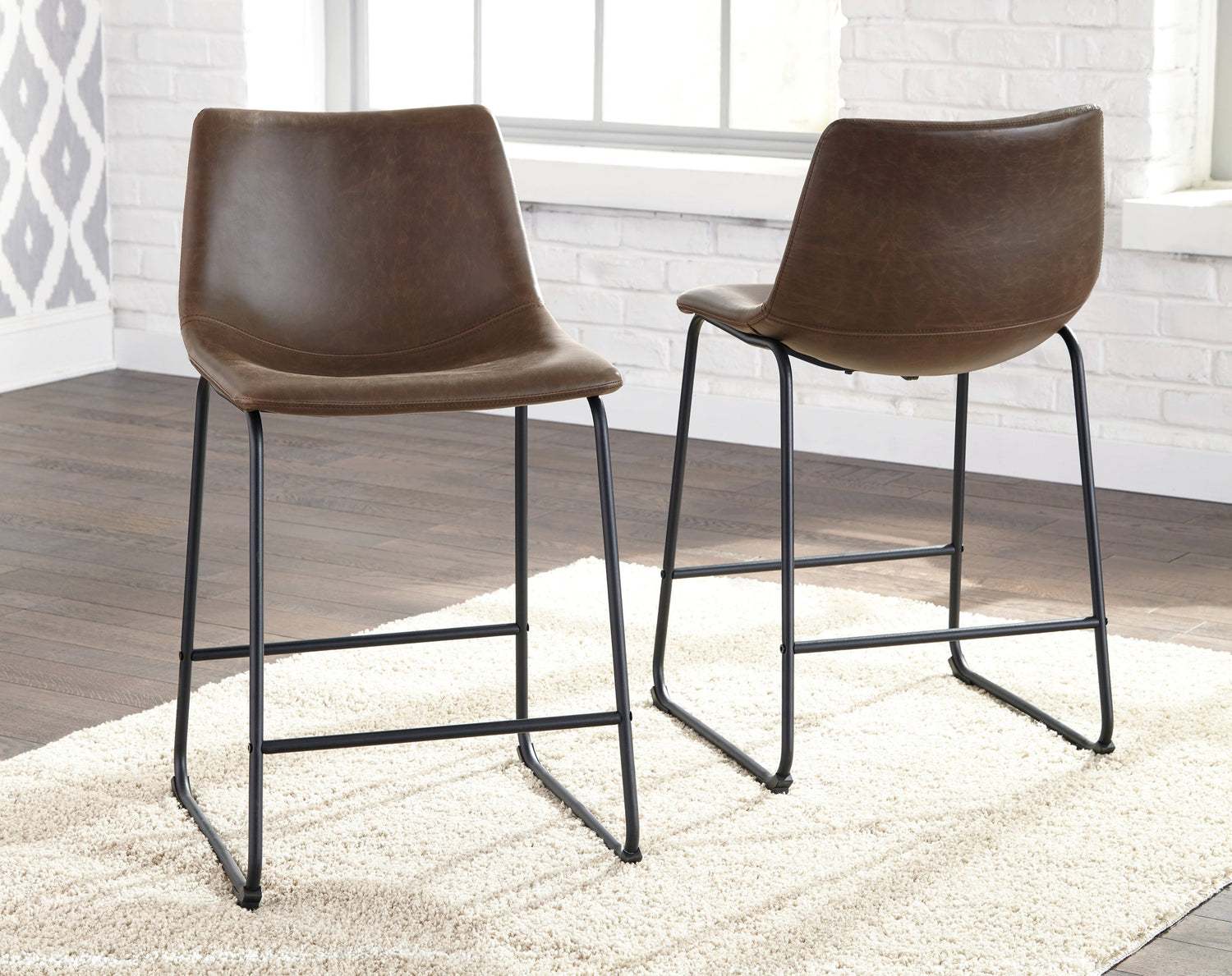 D372-124 - Counter Barstool 24"H **NEW ARRIVAL**